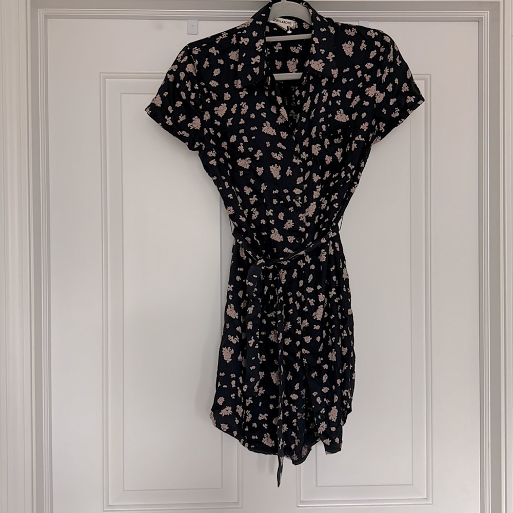 Billabong button down shirt dress